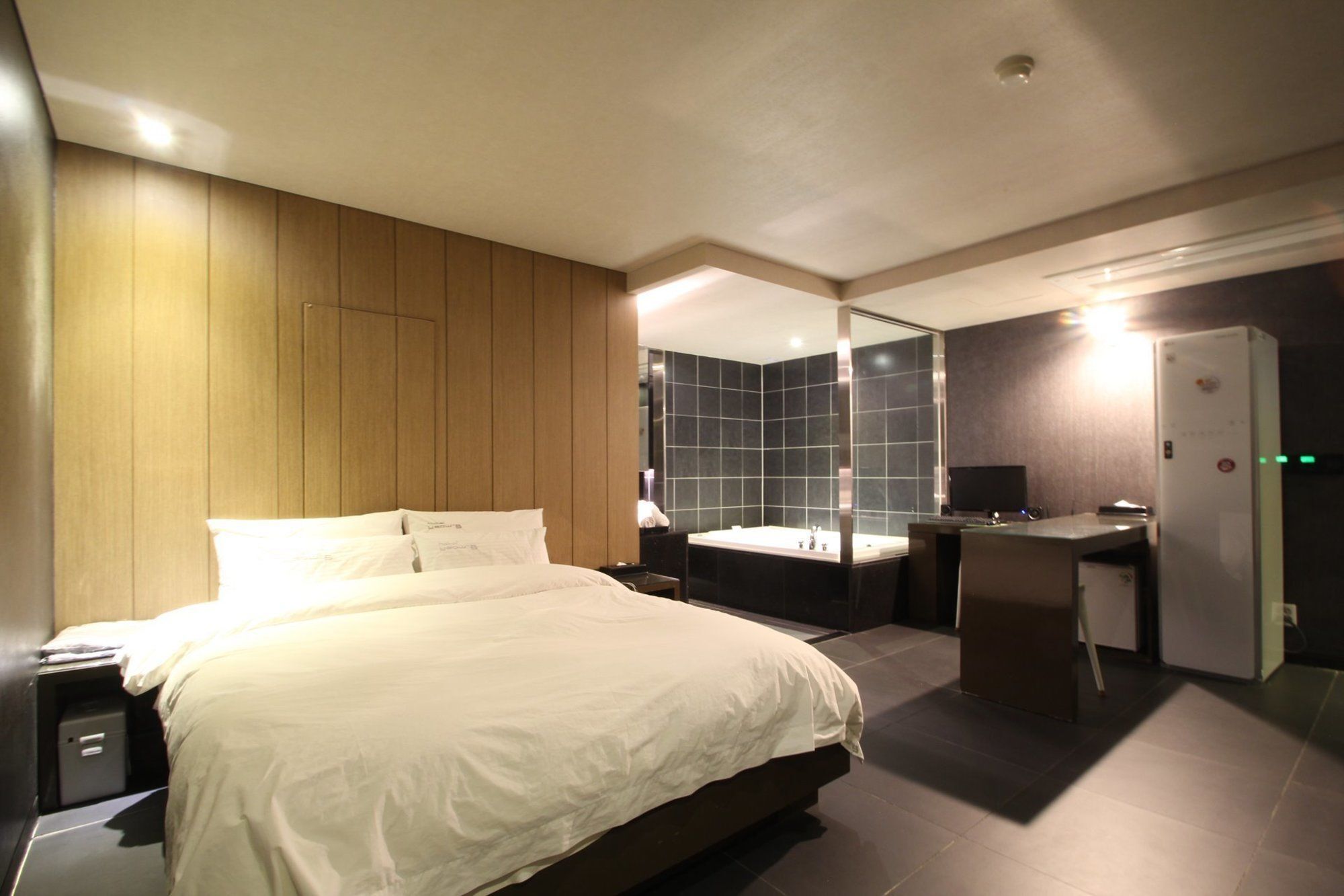 בוסאן Haeundae Yeoubi Hotel מראה חיצוני תמונה