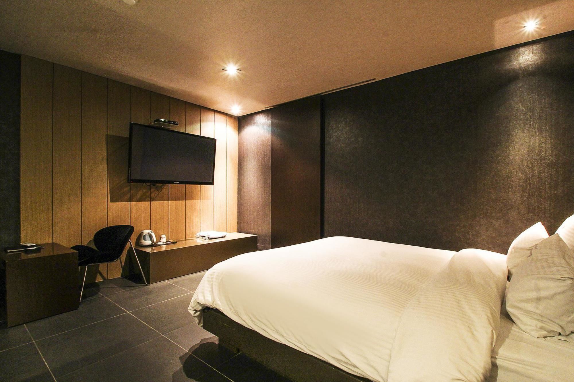בוסאן Haeundae Yeoubi Hotel מראה חיצוני תמונה